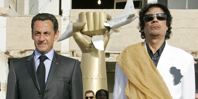 sarkozy_gaddafi_2007_dapd